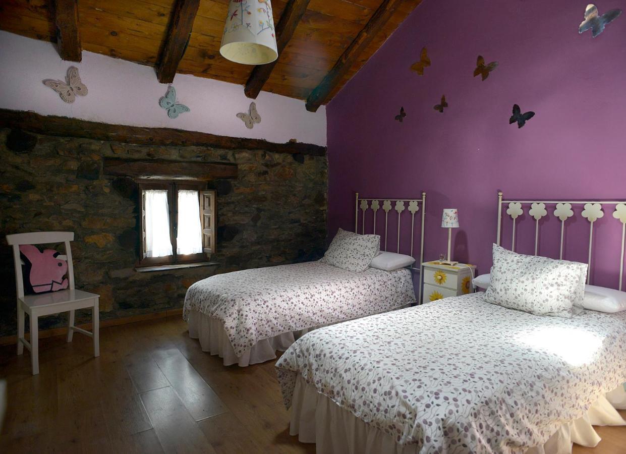 Hostal La Casita De Leire Tamajon Exterior foto