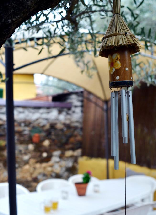 Hostal La Casita De Leire Tamajon Exterior foto